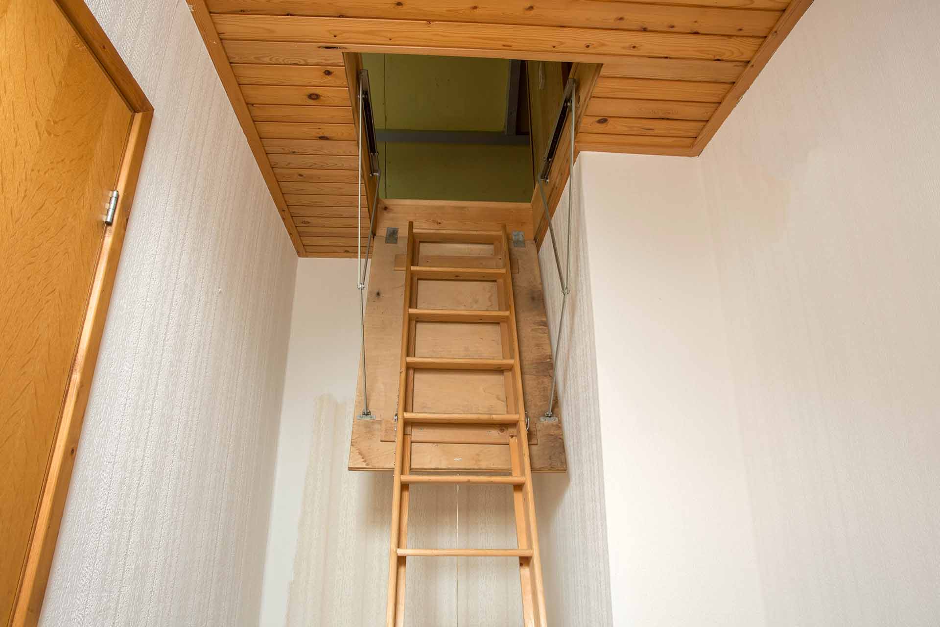 Benefits of Installing a Wooden Loft Ladder: Enhancing Space, Safety, and Modern Home Efficiency
